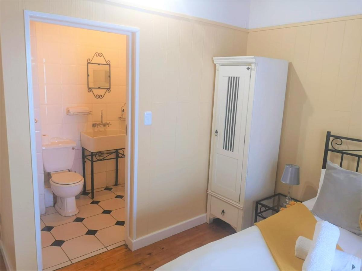 Point Village Guest House Mossel Bay Exterior foto